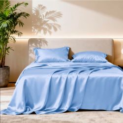 Love's cabin Satin Queen Sheets Set, 4 Pieces, Sky Blue, 15" Deep Pocket
Luxury Silky Touch Bedding Set: Fitted Sheet, Flat Sheet & Pillowcases, Soft