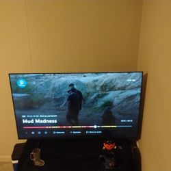 58 Inch Samsung Smart TV 