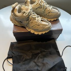 Balenciaga Track Runner