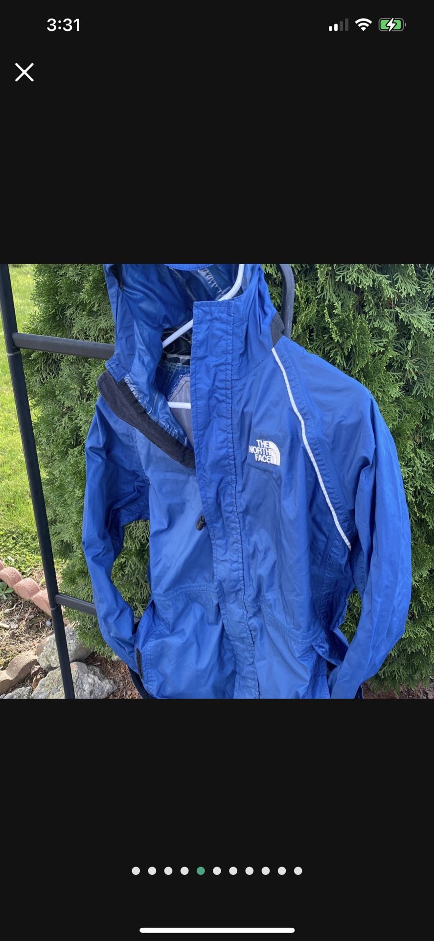 Boys NF Rain Jacket Perfect For Outdoors Size Large