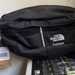 The North Face X Supreme Fanny