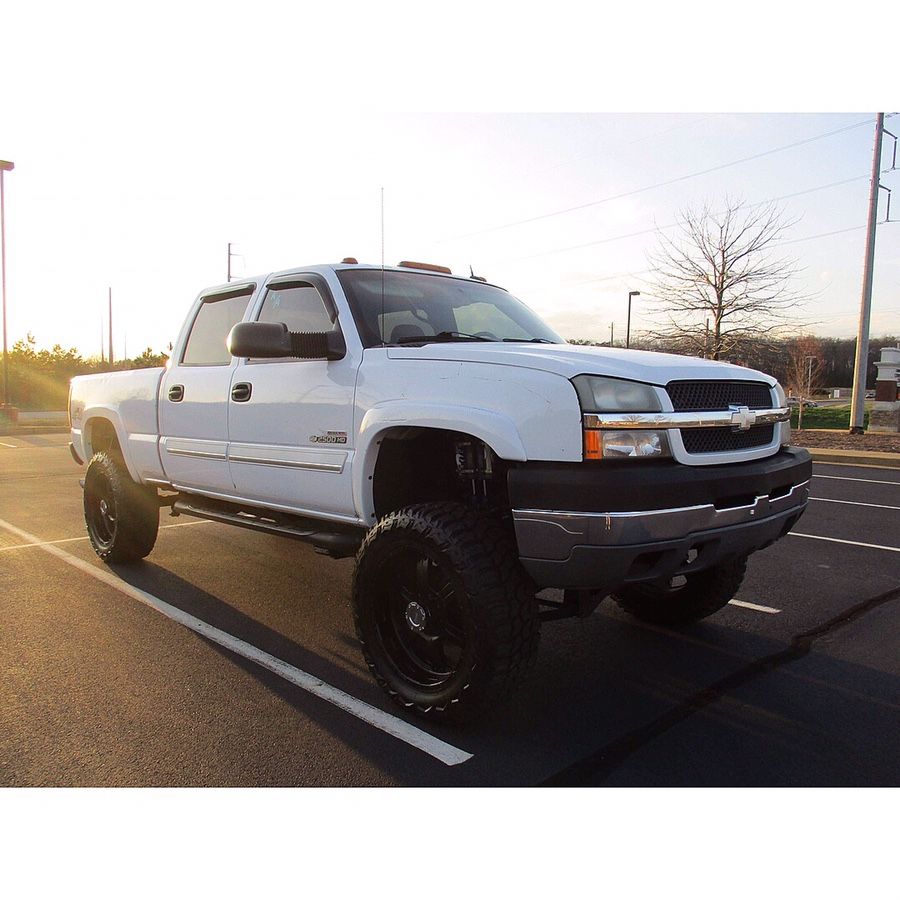 Lifted LLY duramax diesel