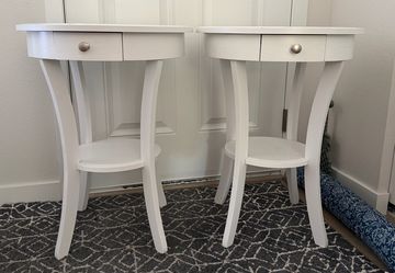 Set of 2 White Wood Round Side Tables