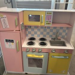 Kidkraft large kitchen play set