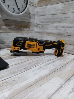 20V MAX XR Cordless Brushless 3-Speed Oscillating Multi Tool (Tool Only)
