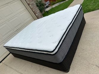 Pillow Top Queen Mattress And Box Spring
