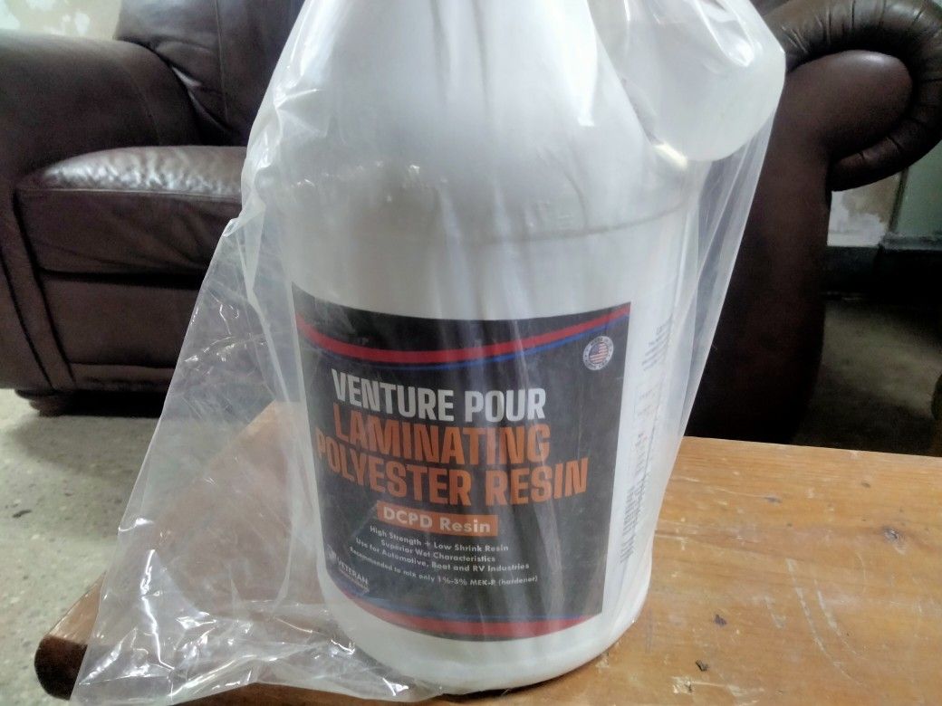 Fiberglass Resin 1 Gallon
