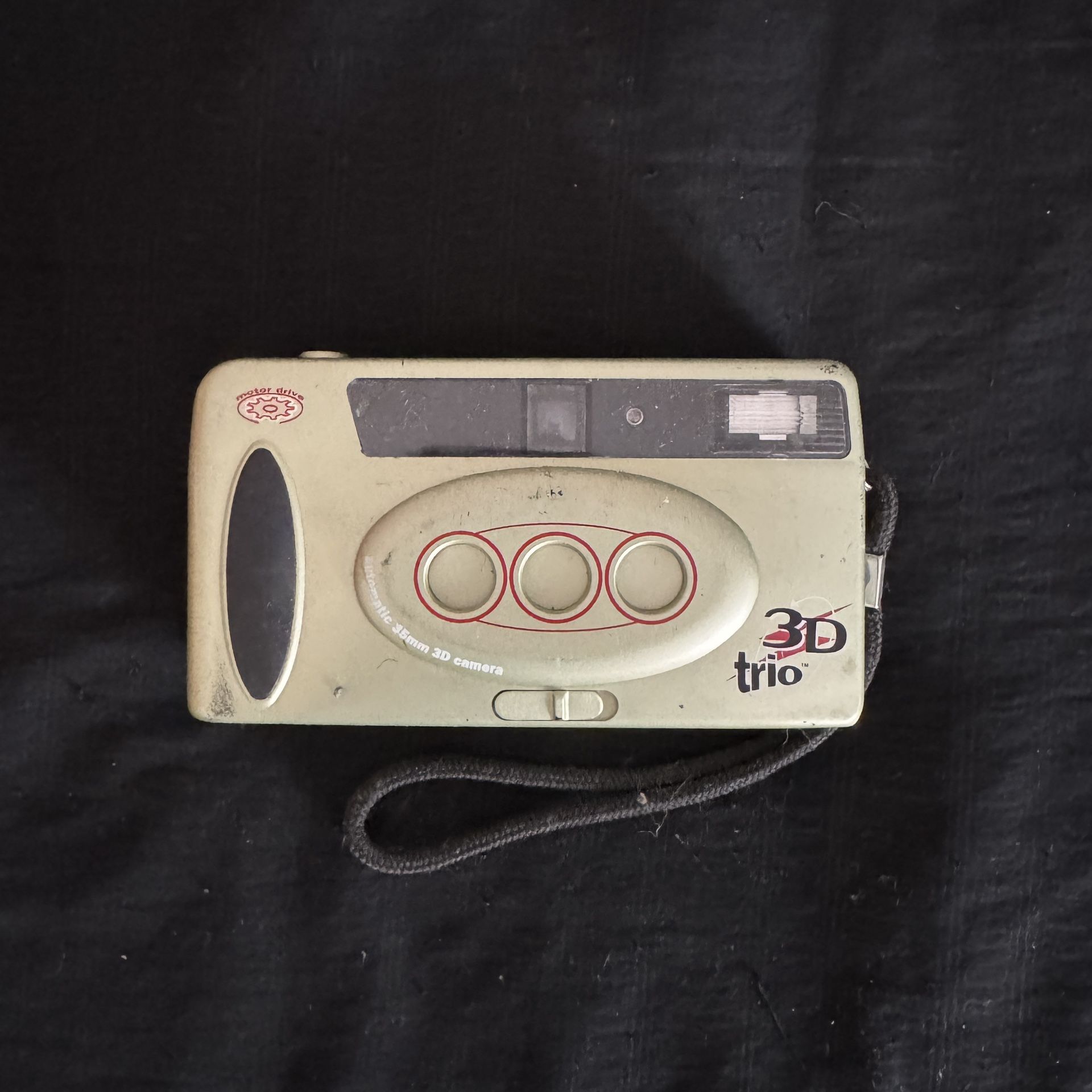 TRIO 3D Automatic 35mm FILM Point & Shoot 3D Analog Film Camera