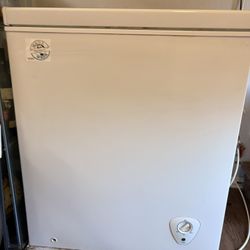 DEEP FREEZER