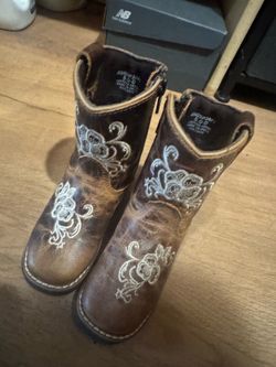 Toddler boots