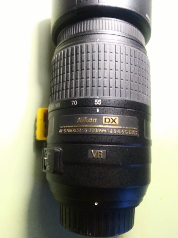 Nikon Lens 55-300 VR Nikkor