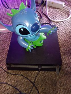 PLAYSTATION 4 SLIM 500 GB + HOGWARTS LEGACY