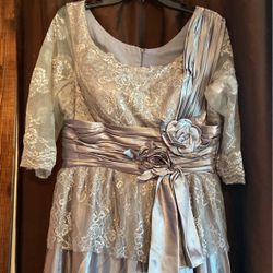 Mother Of Bride  Dress  Size 8 Brand New Off Tags