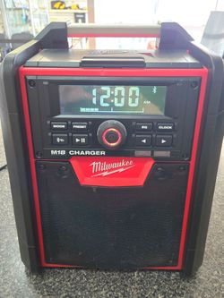 Milwaukee M18 Jobsite Radio Charger