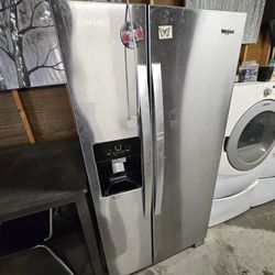 Whirlpool Refrigerator 