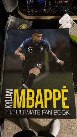 Mbappé book 5 bucks