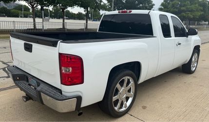 Chevrolet Silverado Extended Cab Pickup Truck