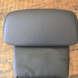 Harley OEM Back Rest Pad For Chopped Tour Pack