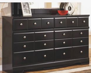 Dresser