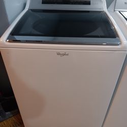 Whirlpools Washer Machine 