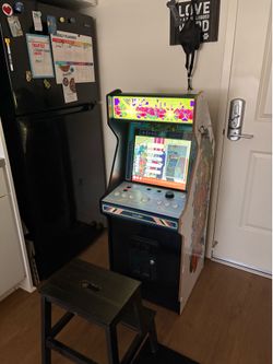 Centipede stand up game