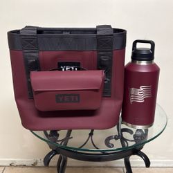YETI Lunch Tote With Water Bottle And Small Pouch 