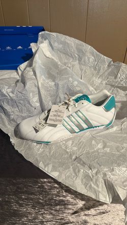 Adidas ADIRACER LO MERCEDES AMG PETRONAS F1 team shoes