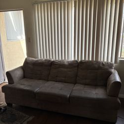 FREE Furniture 