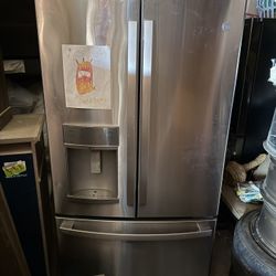 LG French Door Refrigerator 