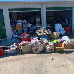 Storage Unit Sale 