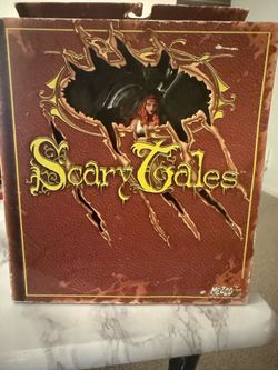 Mezco Scary Tales Lil' Red Riding Hood 5" Figure Doll 2001