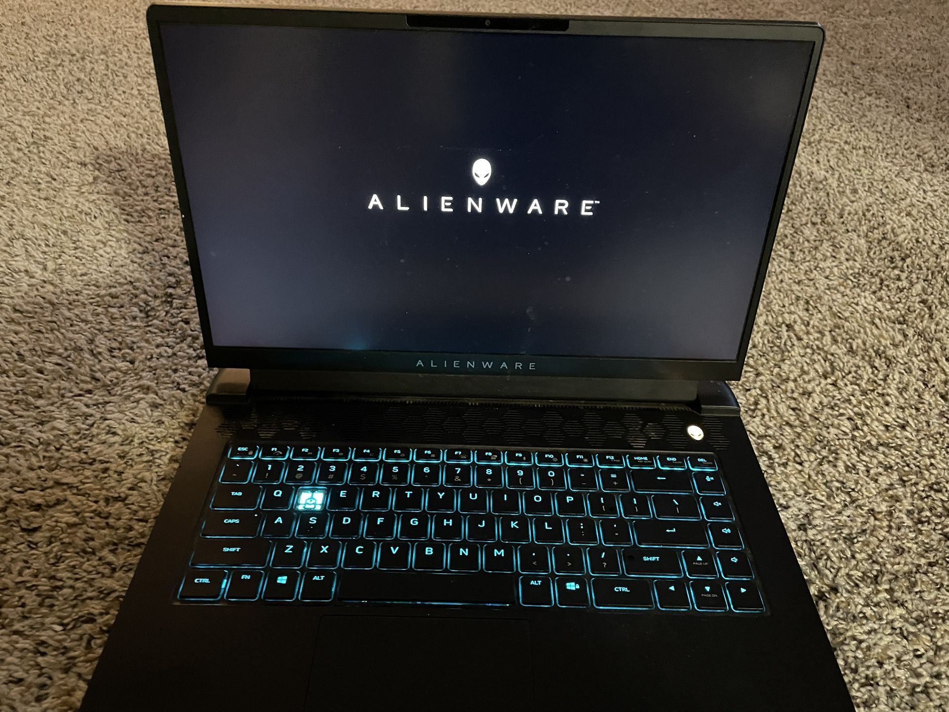 Alienware Gaming Laptop 32GB DD4 RAM, 1TB SSD, NVIDIA RTX 3070 8GB Graphics, Windows 11 Home - Black