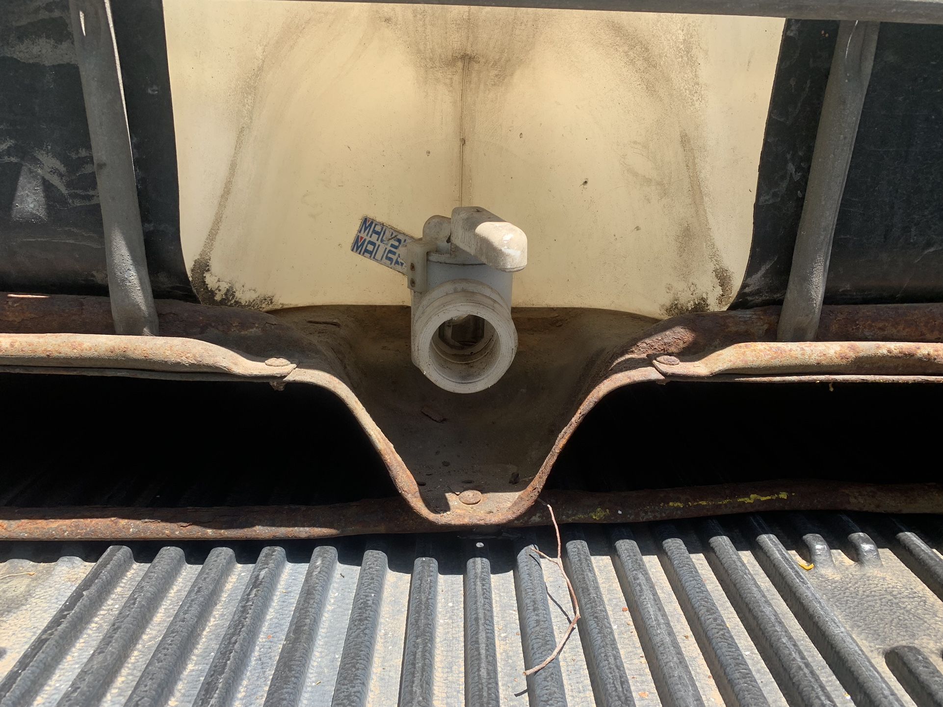 275 Gallon Totes