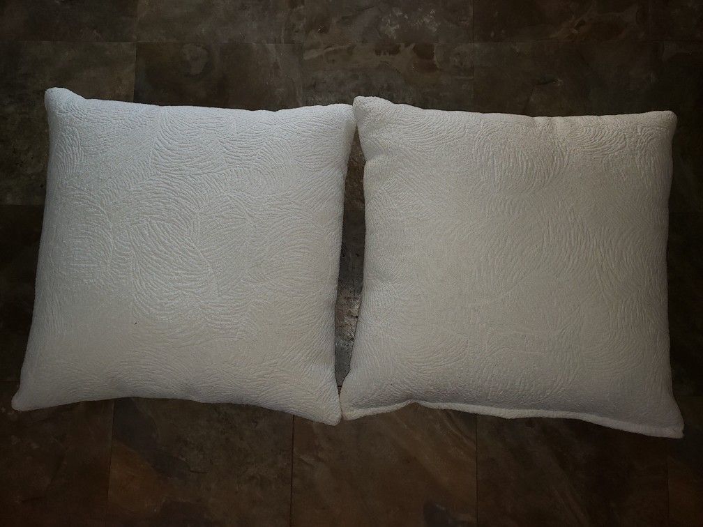 Throw Pillows