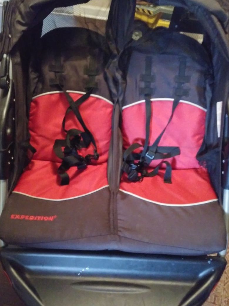 Expedition Double Baby Stroller