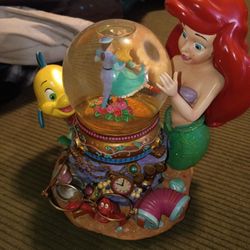 The Little Mermaid Globe