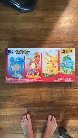 Mega Pokémon Build & Show Pikachu & Kanto Partners Set
