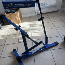 ⚾ Louisville Slugger Blue Flame Pitching Machine + Boombah Rolling Bag ⚾