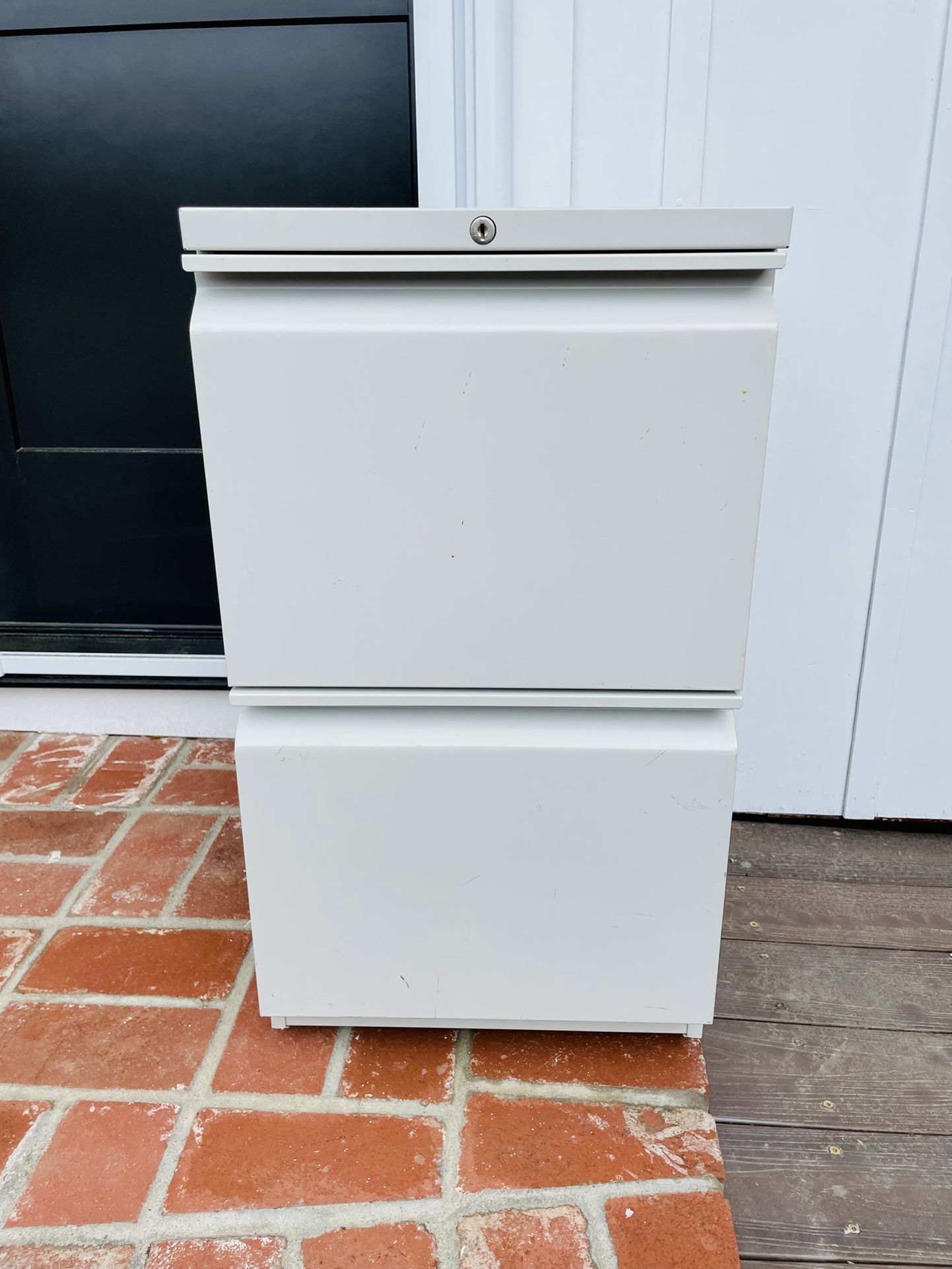 2 Drawer Metal Filing Cabinet With Lock And Wheels