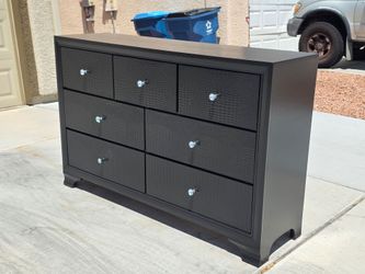 Free Delivery Included Black 7 Drawer Dresser