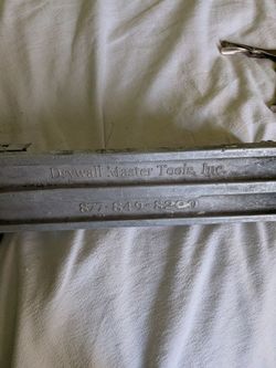 Pump for drywall taping tools