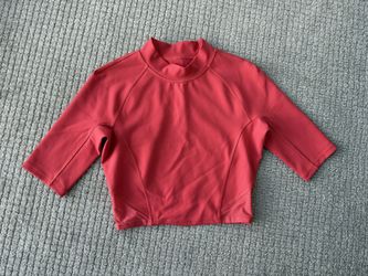 Lululemon Size 4 Cropped Short Sleeve Top