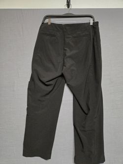 Chico's Zenergy Black Straight Leg Pants Size 0.5