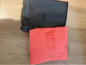 Essential Coral Hoodie size L