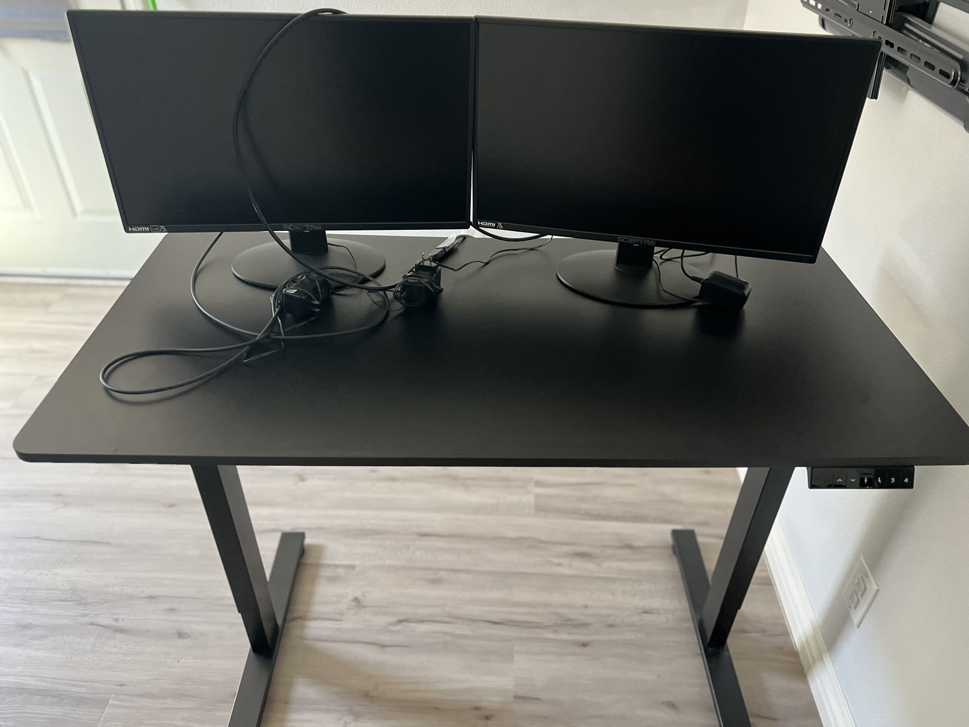 Sceptre 20” Led Computer Monitor 1600 X 975 Hz Ultra Thin