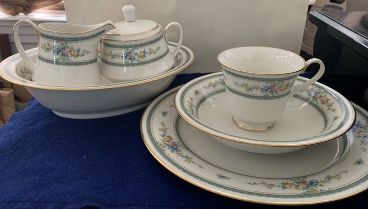 Noritake Amenity China Set with gold trim