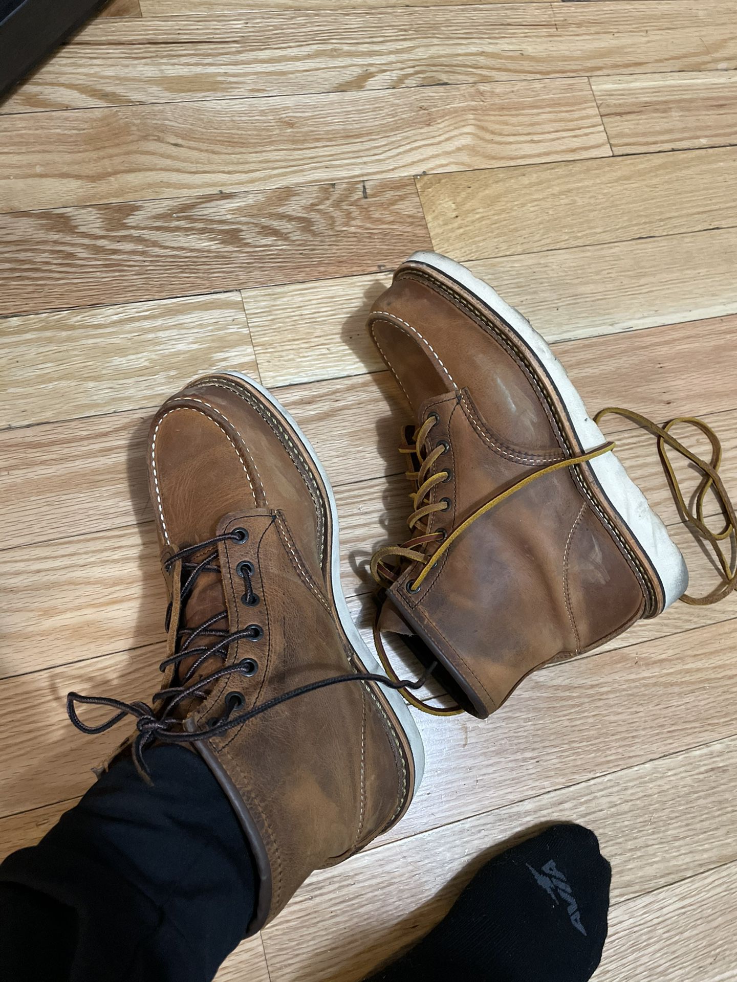 Red  Wing Boots  9 In Men 