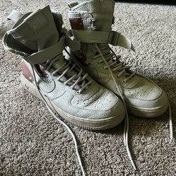 Nike AF1 Desert Camo Size 10