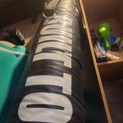 Heavy Bag - 6ft. 100lbs. Intact & Fully Functional w/ceiling Mount