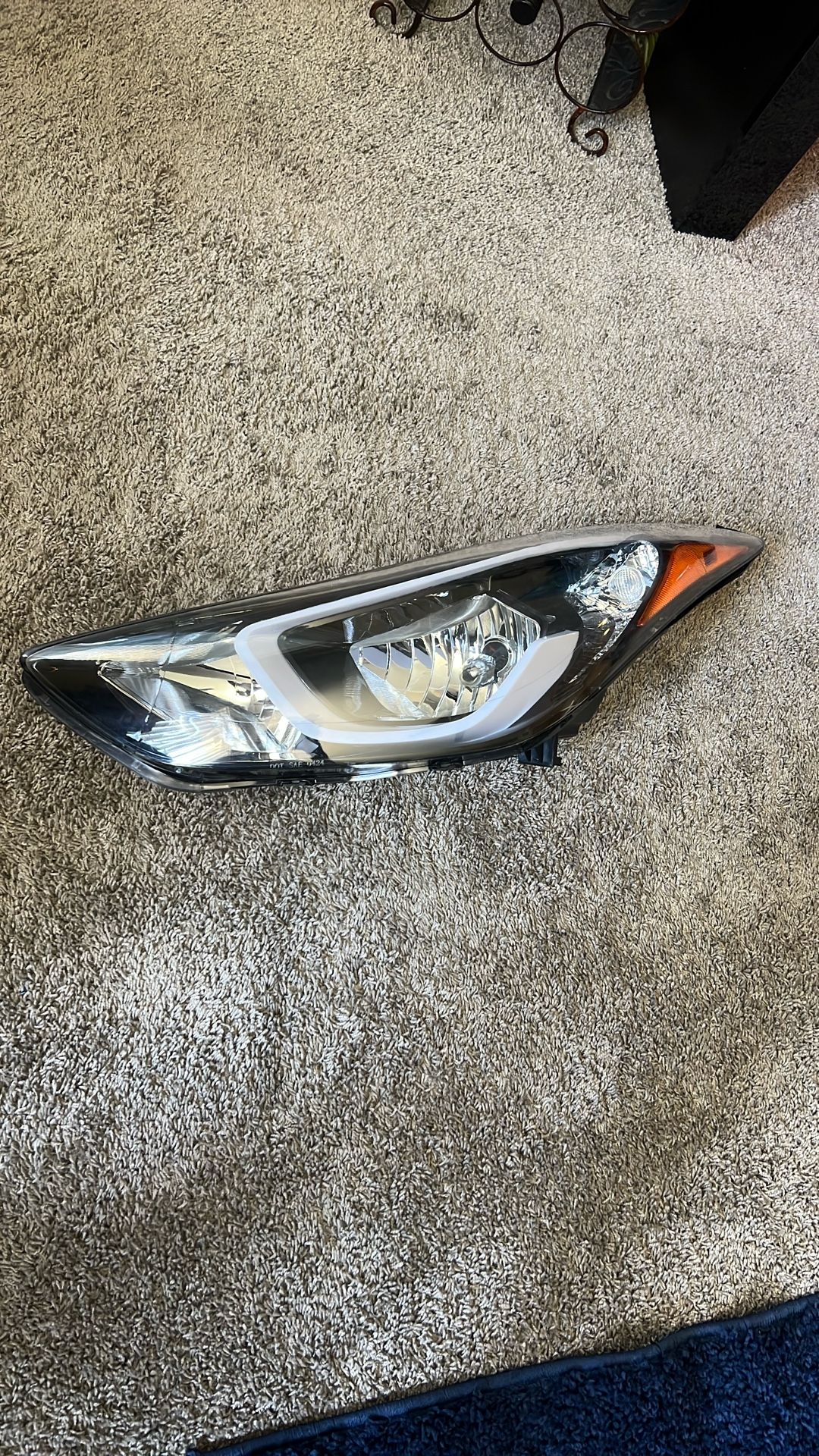 Headlight Hyundai Elantra 2013-2016